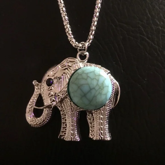 Elephant Turquoise Pendant Necklace 18”-20” NEW - Picture 1 of 3